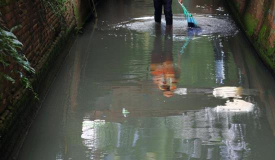 工業(yè)區(qū)近岸水質(zhì)污染預(yù)警微型監(jiān)測(cè)站 助力防范工業(yè)污染對(duì)近岸水域生態(tài)環(huán)境破壞